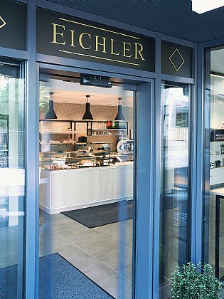 Filiale Parzhofstraße Eingang - Fotoquelle: Robert Maybach