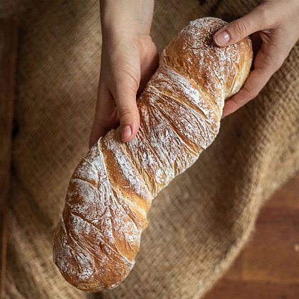 Handgedrehtes Wurzelbrot